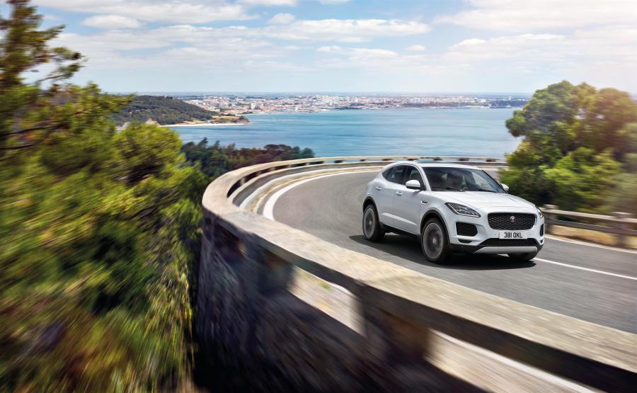  Jaguar E-Pace 2017 года  (WW) (фото 58 из 67)